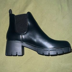 Black Chelsea Lug Sole Booties